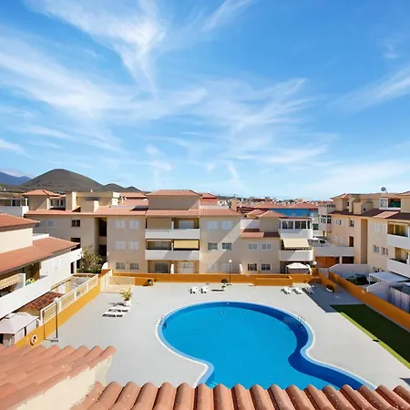 Oramas House - Pool & Terrace *